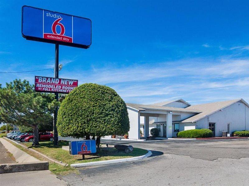 Studio Inn Extended Stay Oklahoma City Airport By Oyo Exterior foto