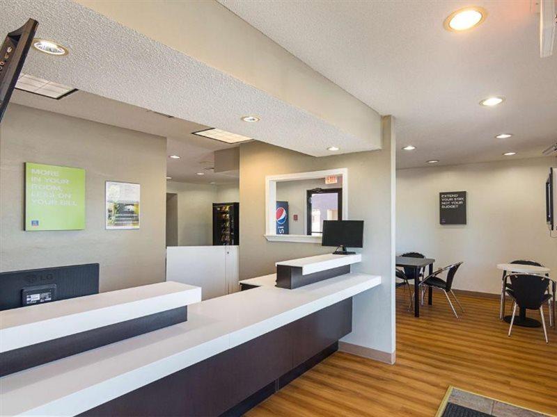 Studio Inn Extended Stay Oklahoma City Airport By Oyo Exterior foto