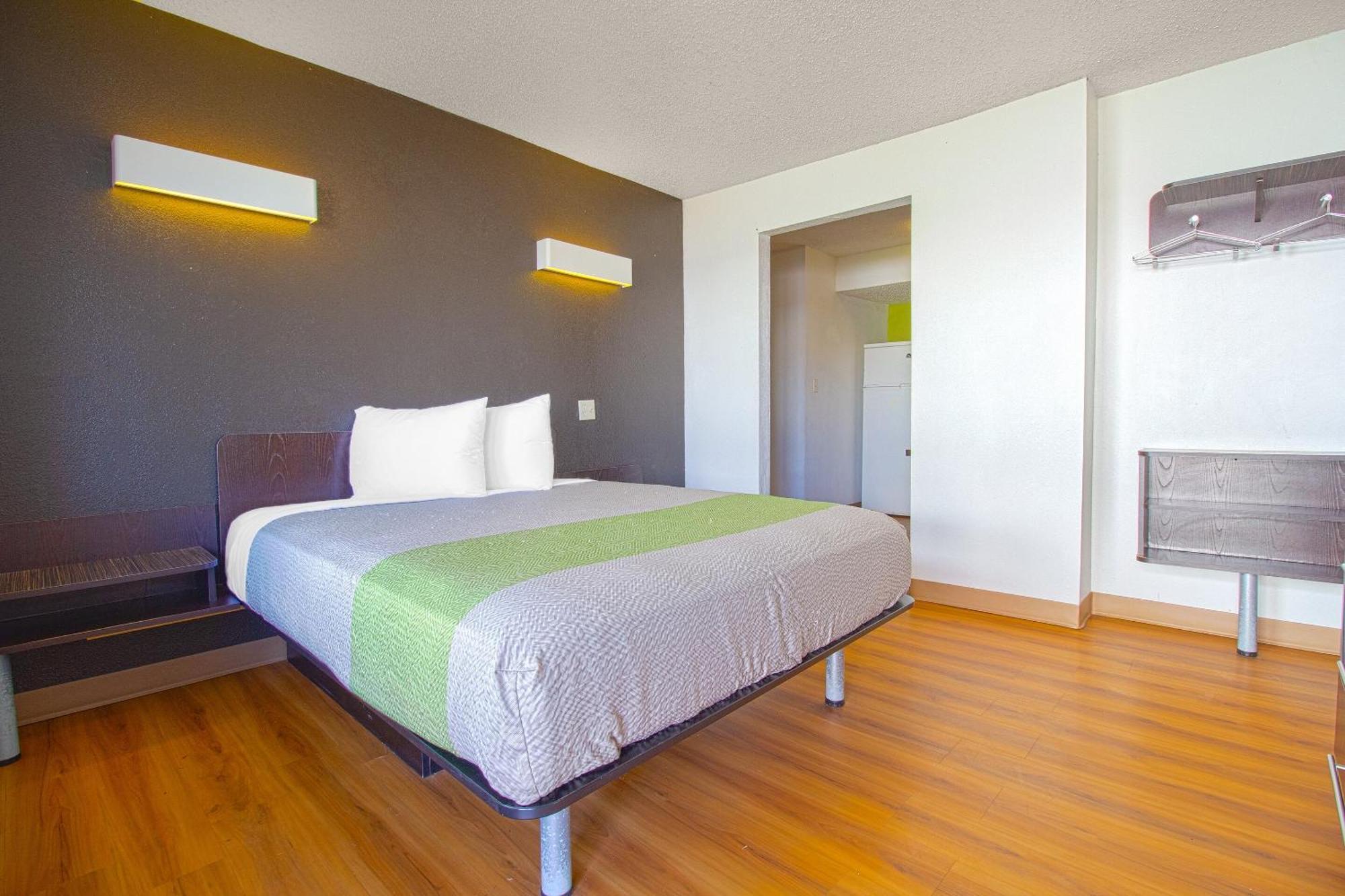 Studio Inn Extended Stay Oklahoma City Airport By Oyo Exterior foto